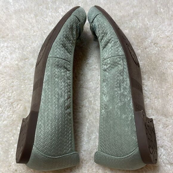 Vionic Green Textured Ballet Flats Comfort Orthotic Women’s Shoes Sz 7 - Picture 9 of 9